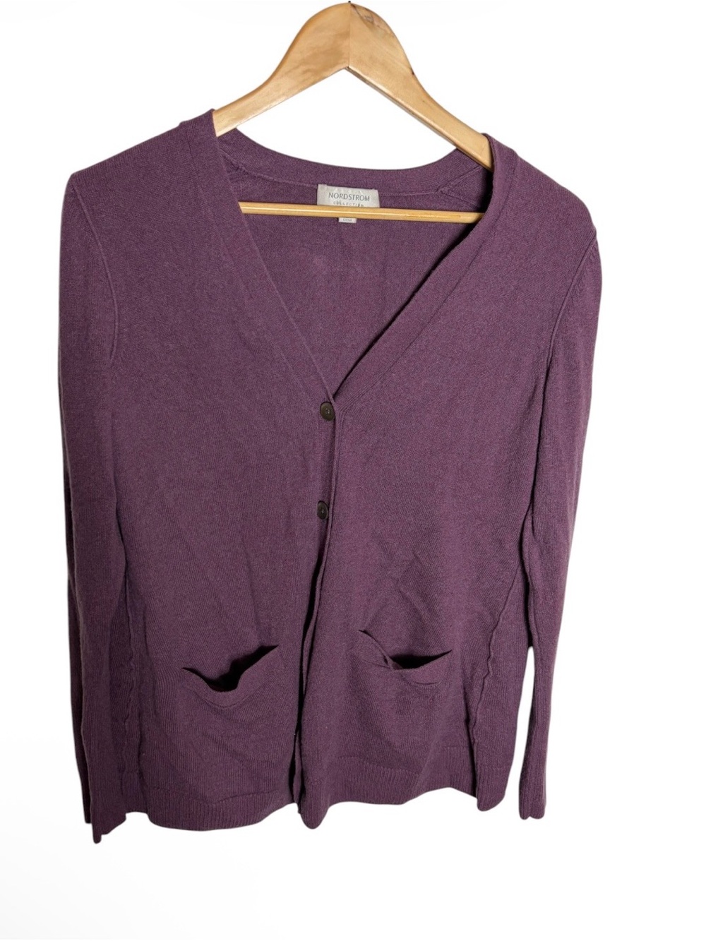 Cashmere purple v neck button up sweater cardigan with front pockets size M